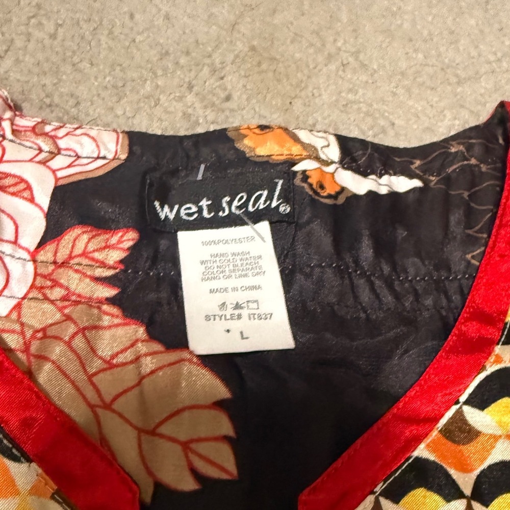 Y2K Wet Seal Floral Butterfly Babydoll Top Black Satin Sleeveless V-Neck Large - Picture 4 of 5